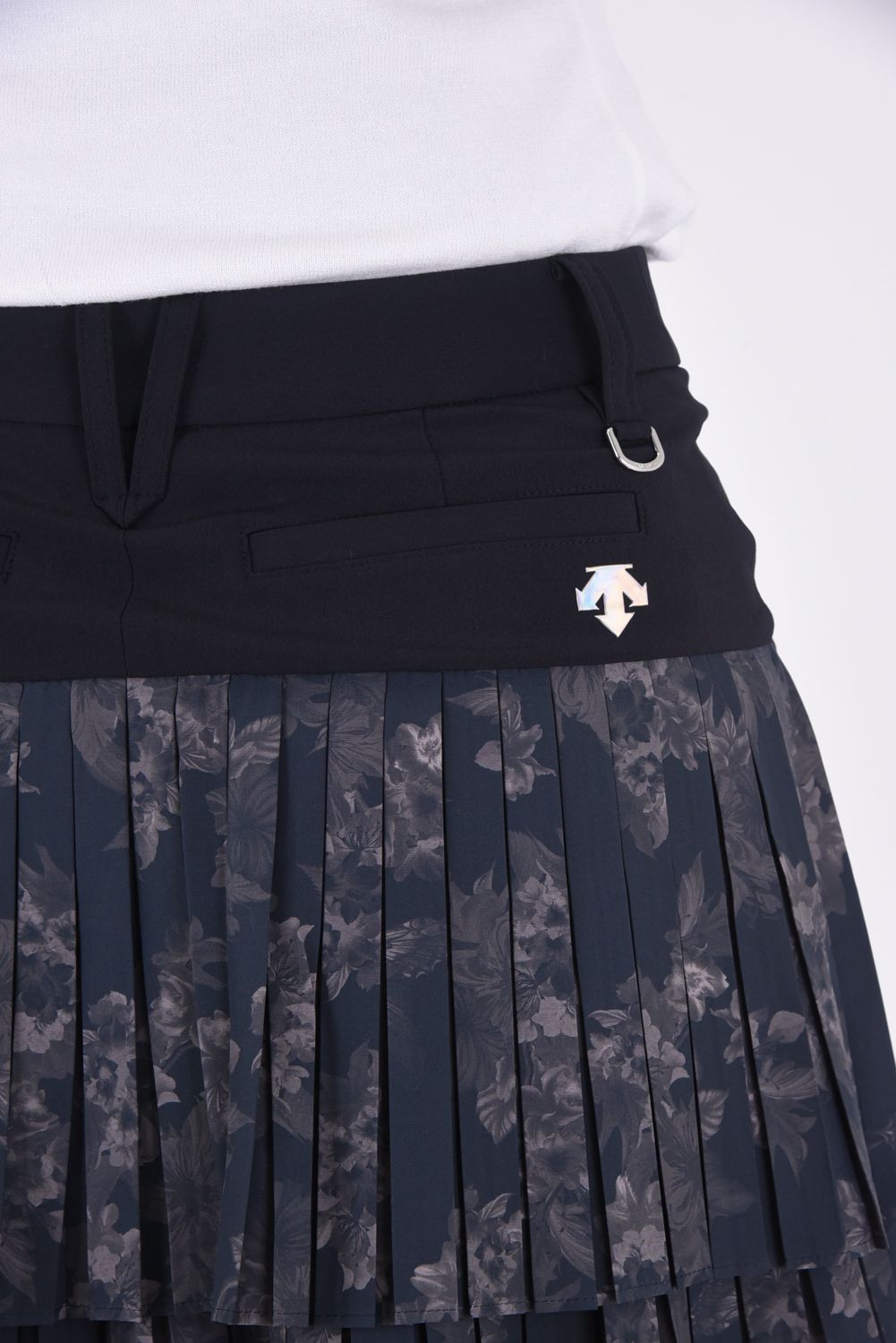 最新作売れ筋が満載 DESCENTE GOLF - 【レディース】 【LUXE COLLECTION】 ハイ レディースウェア