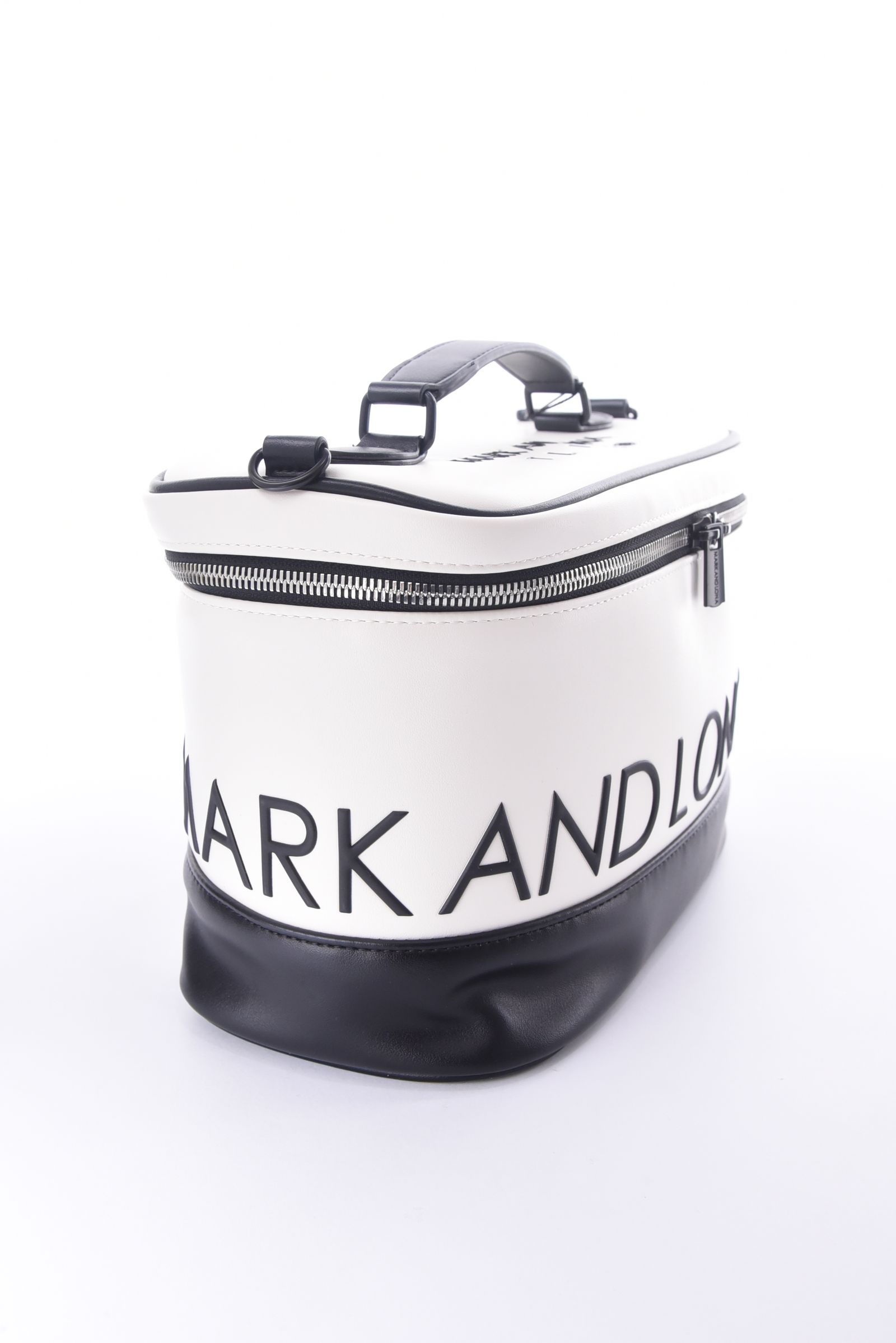 【26SS】【T-LINE】 VELOCITY VANITY BAG / モノトーン シンセティックレザー バニティバッグ (ホワイト)