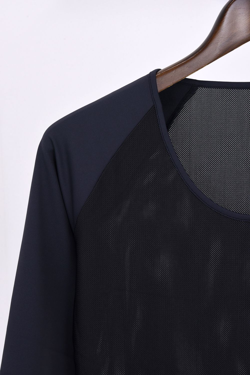 【レディース】 WOMNENS UNDER SHIRT / ブランドロゴ Uネック ストレッチ アンダーシャツ (ブラック)