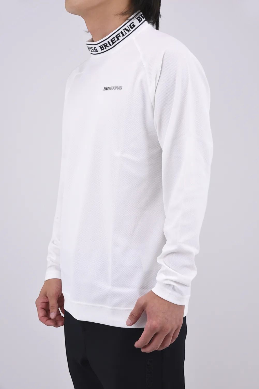 【26AW】 MEN’S NECK LOGO LS HIGHNECK / カラーロゴ 長袖モックネックTシャツ (ホワイト)
