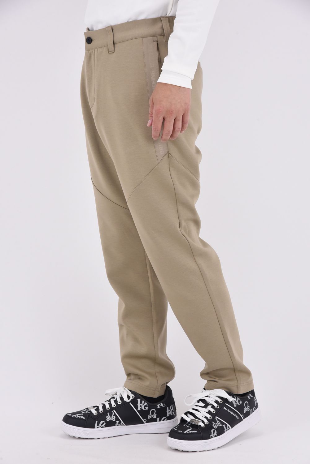 【25AW】 MEN'S WARM LOGO LINE SLIM PANTS / ダンボールニット ロゴ ライン スリムパンツ (ベージュ)