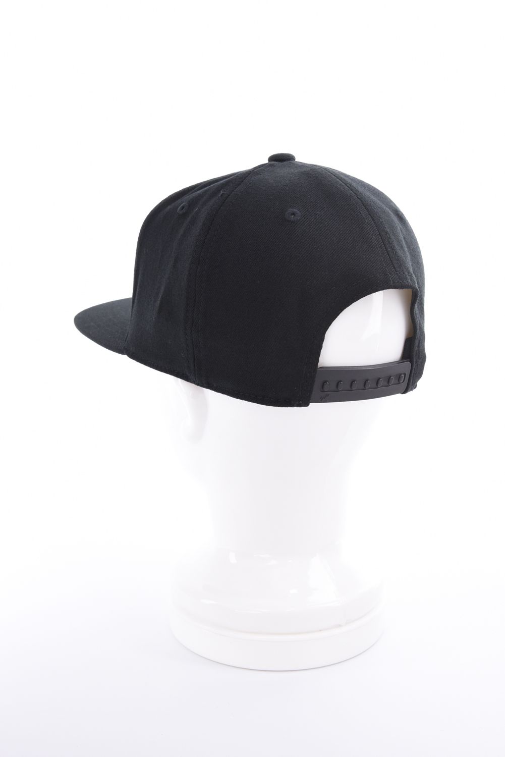 【26AW】 PREMIUM SNAPBACK 113G LOGO CAP / スナップバック フラットキャップ (ブラック)