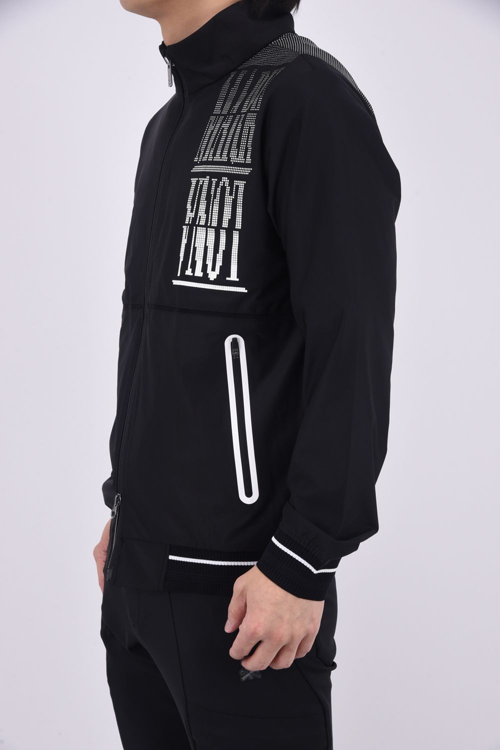 【26SS】【T-LINE】 GRADIENT PERFORMANCE JACKET / モノトーン ポリエステルトリコット ハイストレッチジャケット (ブラック)