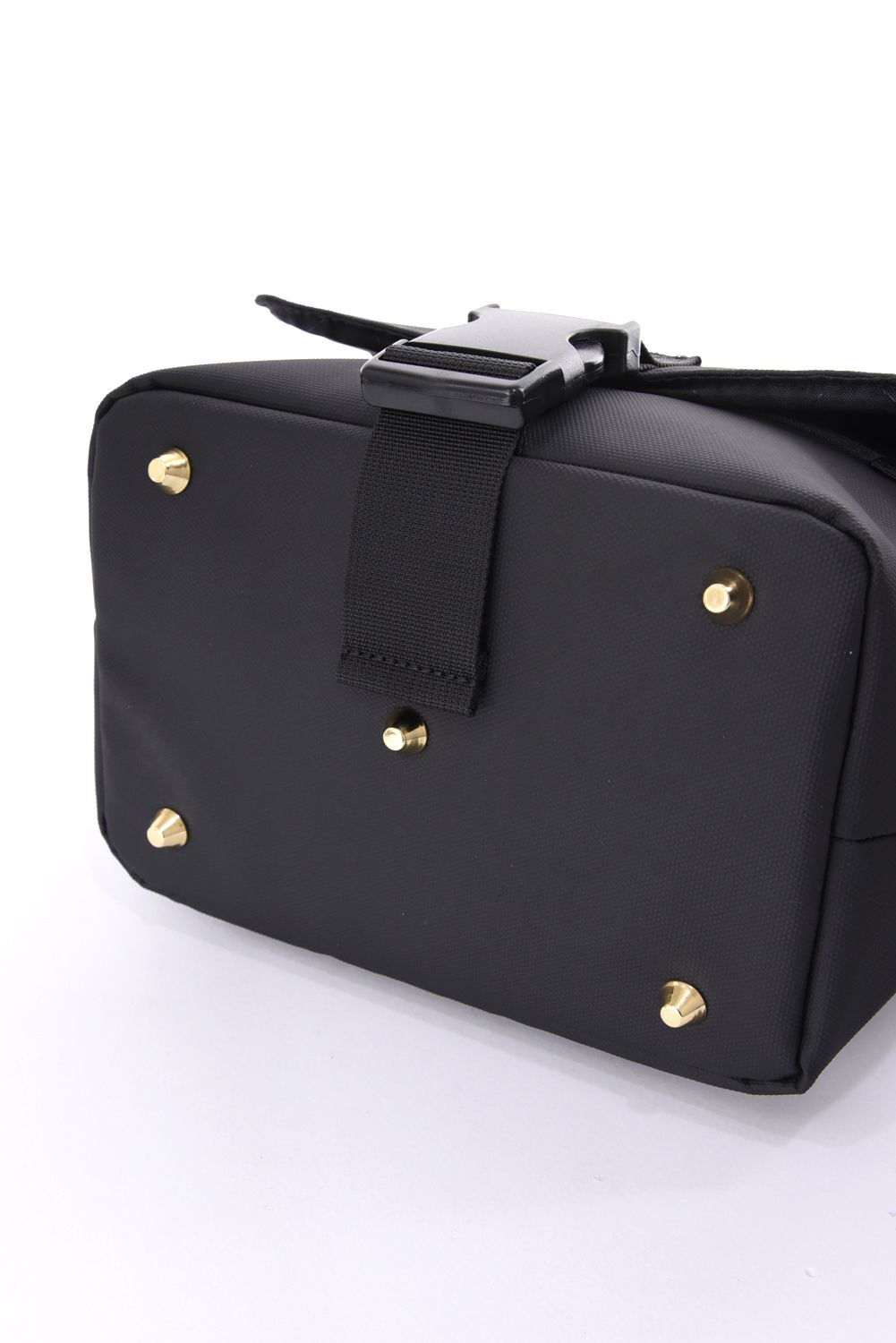 【26AW】 FLAP CART BAG / フロントフラップ ブランドロゴ カートバッグ (ブラック)