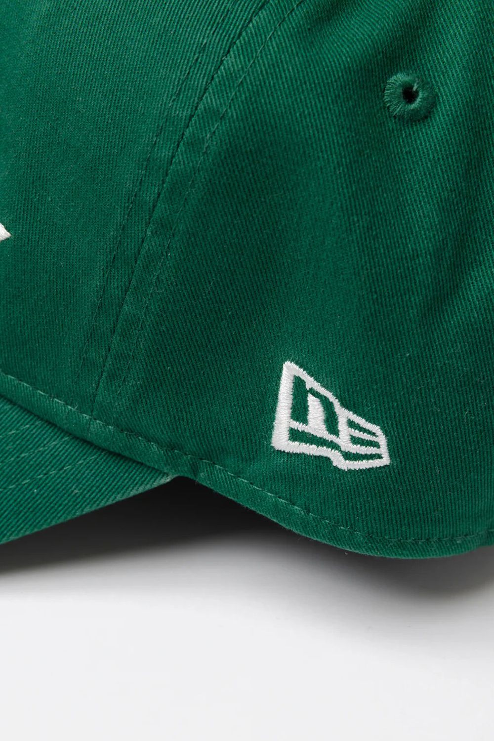 【26SS】 DVG NEWERA CAP / ブランドロゴ刺繡 ベースボールキャップ (グリーン)