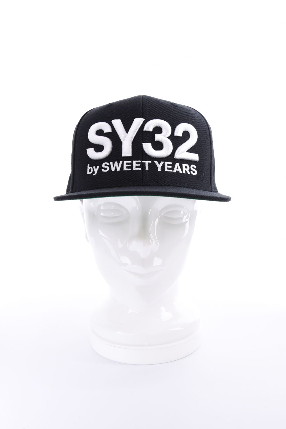 【26AW】 3D LOGO SNAPBACK CAP / 3Dブランドロゴ フラットキャップ (ブラック)
