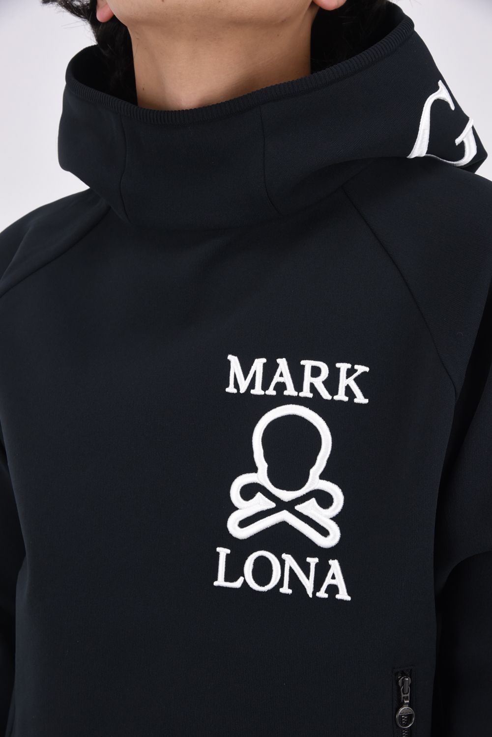 MARK&LONA - 【24AW】【2024AW 木村拓哉さん着用 VOL.3】 EVER FLY KNIT HOODIE / ブランクスカル  ビッグシルエット ニットフーデットパーカー (ブルー) | GOSSIP GOLF