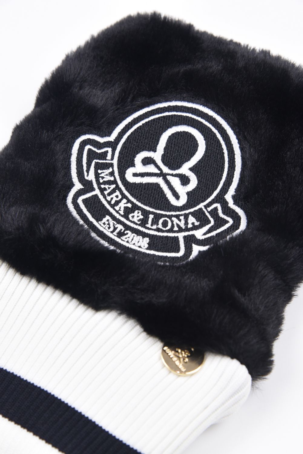 SYNK COZY HAND WARMERS / エコファー チャーム付き 手甲型グローブ (ブラック)