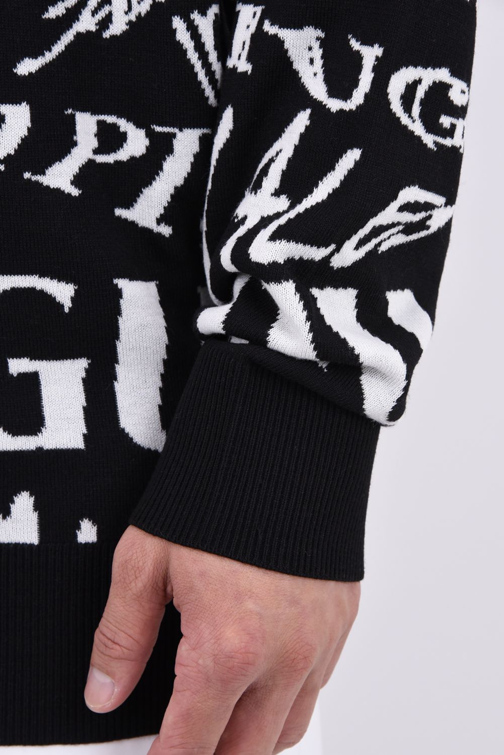 【26AW】 JACQUARD KNIT CREW MELTING LETTER / ロゴジャカード総柄 クルーネックニット (ブラック)