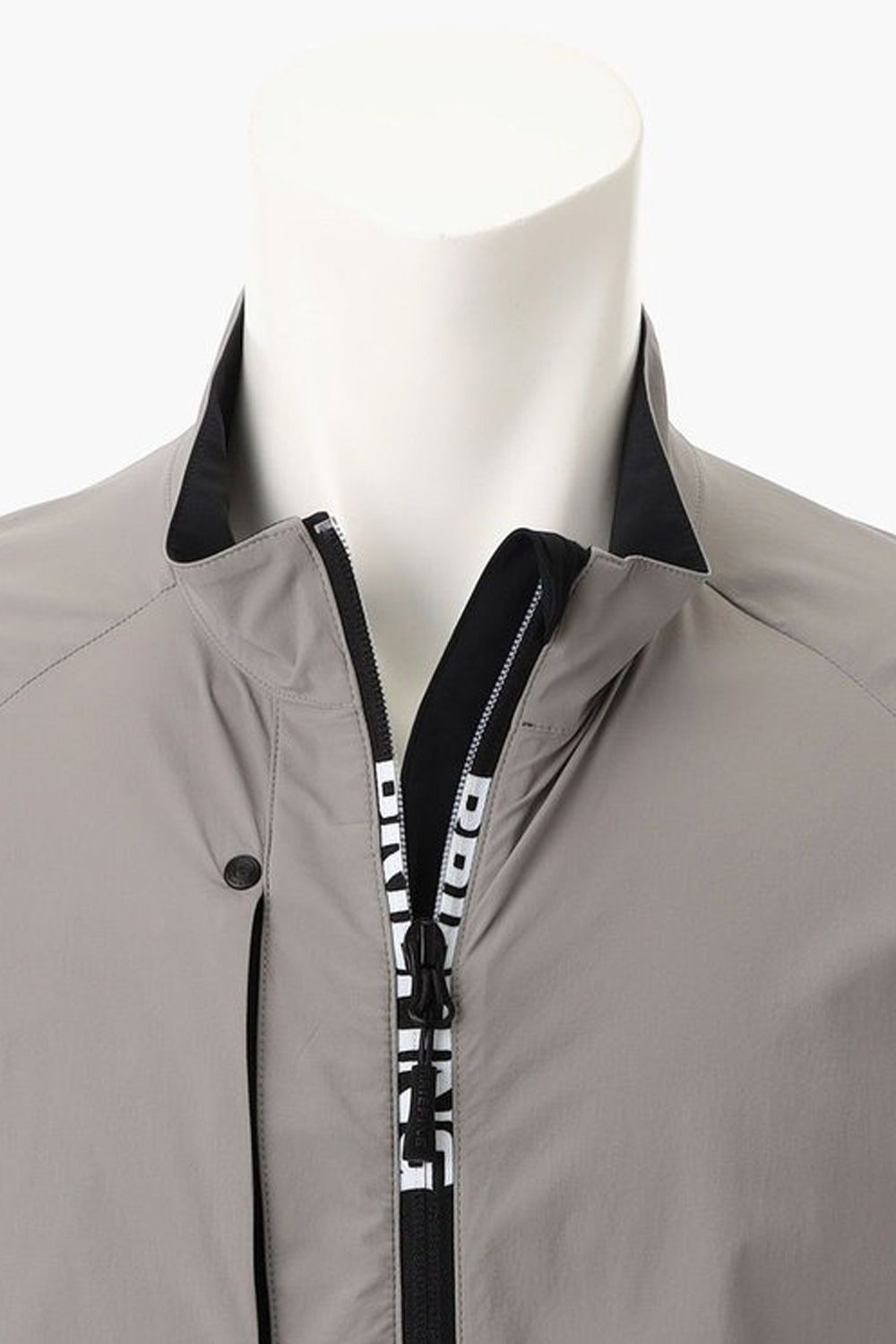 【25AW】 POCKETABLE WIND BLOUSON / ポケッタブルウィンド ブルゾン (グレー)