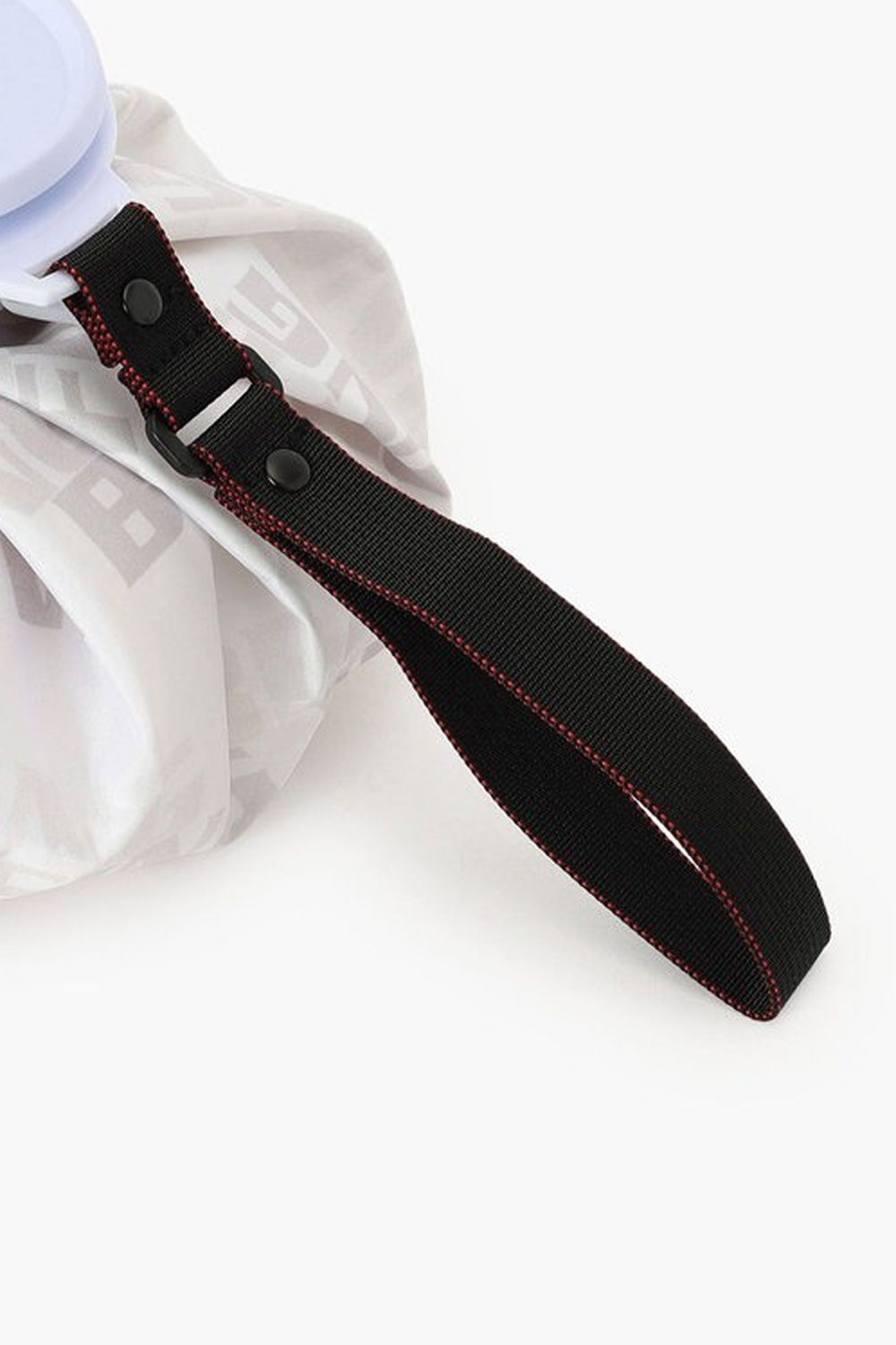 【26SS】【プレゼント好適品】【返品・交換不可】 SHADOW LOGO JQ ICE PACK / バイアスロゴジャカード アイスバッグ (ホワイト)