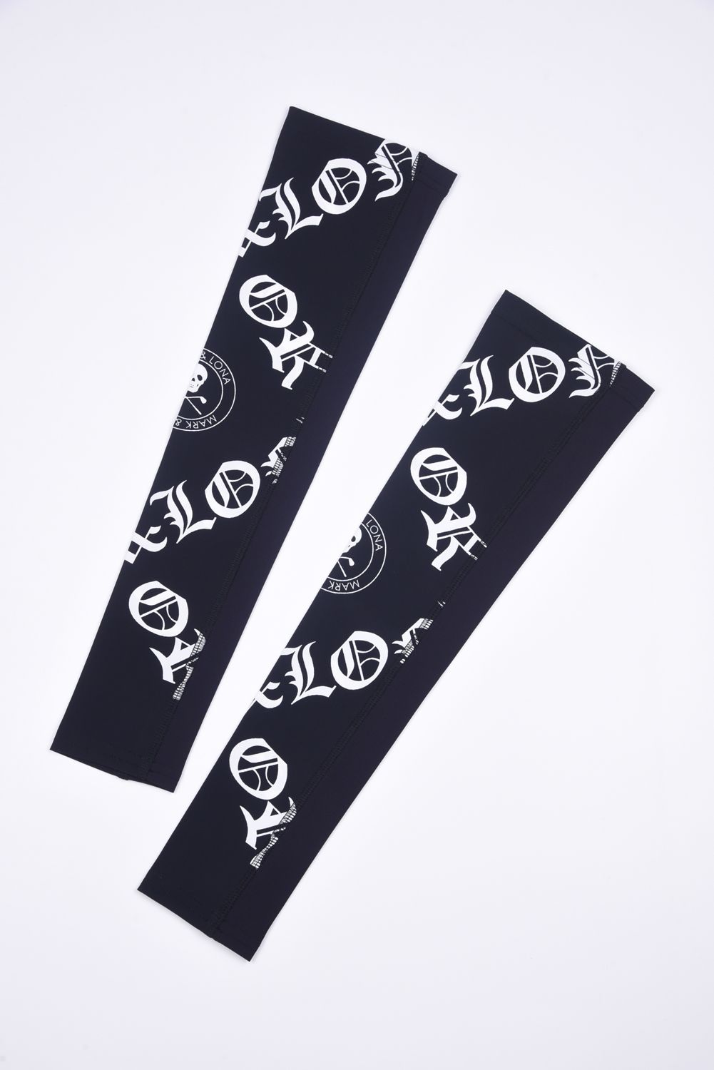 【26SS】【ユニセックス】 SOVEREIGN UV ARM SLEEVE / レターフォントロゴ アームカバー (ブラック)