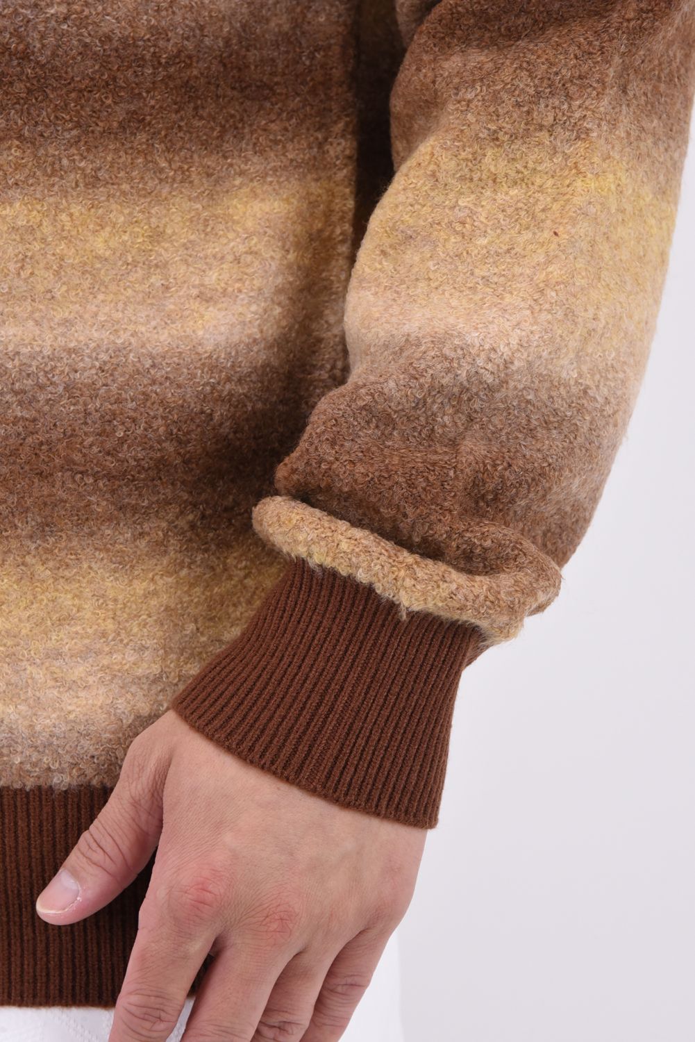 MENS GRADATION BOUCLE KNIT / ブランドロゴ グラデーション クルーネック ブークレニット (ブラウン)*