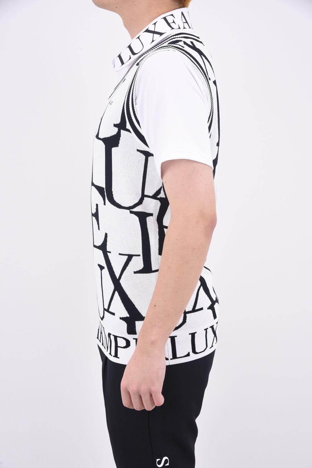 LUXE PATTERN NO SLEEVE KNIT /  総柄ロゴ Vネック ニットベスト ホワイト