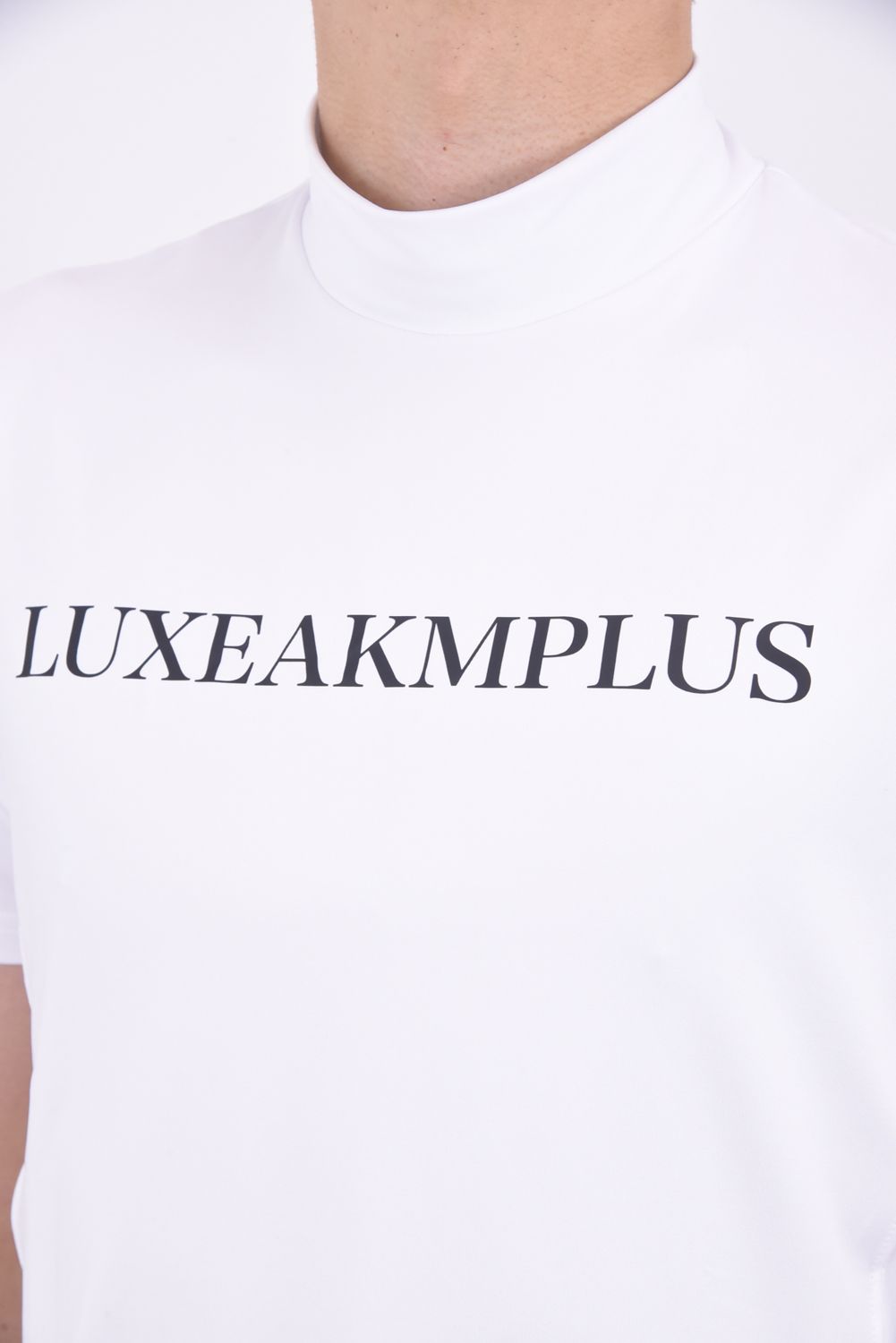 BASIC LOGO MOCK NECK T-SHIRTS / フロントロゴ モックネック Tシャツ (ホワイト)