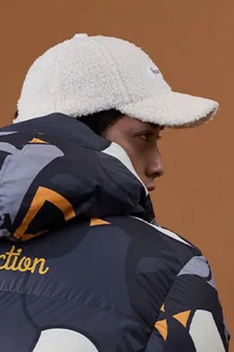 【26AW】 KNIT TAG BOA CAP / カーリーパイル素材 ボックスロゴ ボアキャップ (オフホワイト)