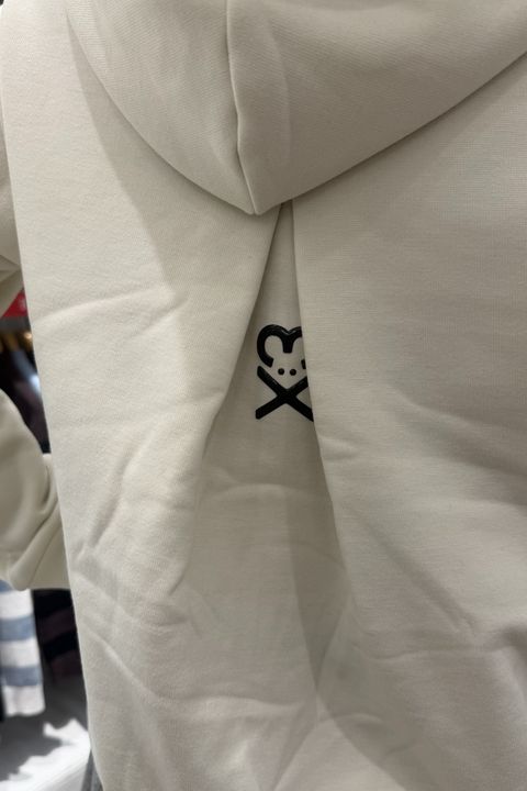 KI-XXX THREE Lady's Golf Styling 122901