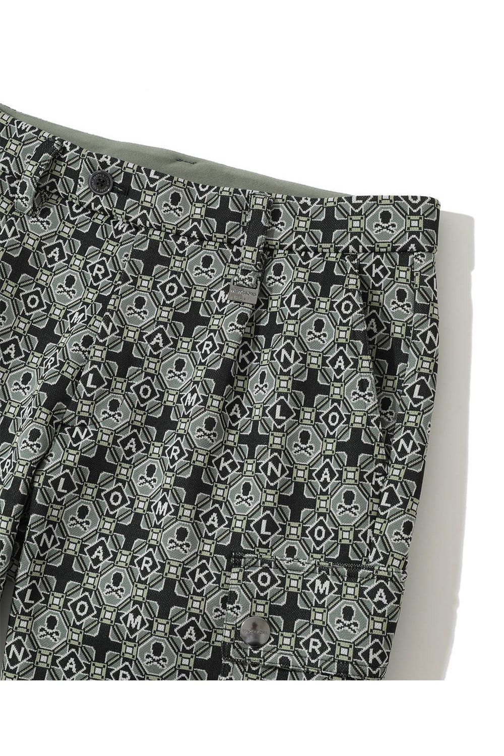 【2025AW 木村拓哉さん着用 VOL.7】 ROSETTE JACQUARD JERSEY TROUSER / ジオメトリックパターン カーゴポケット付きロングパンツ (カーキ)