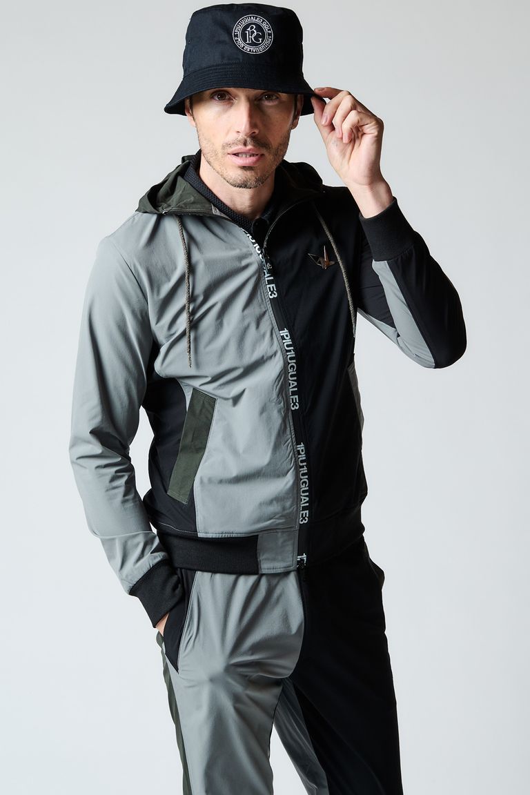 1PIU1UGUALE3 GOLF - CRAZY WIND BREAKER HOODIE / 4WAYストレッチ  