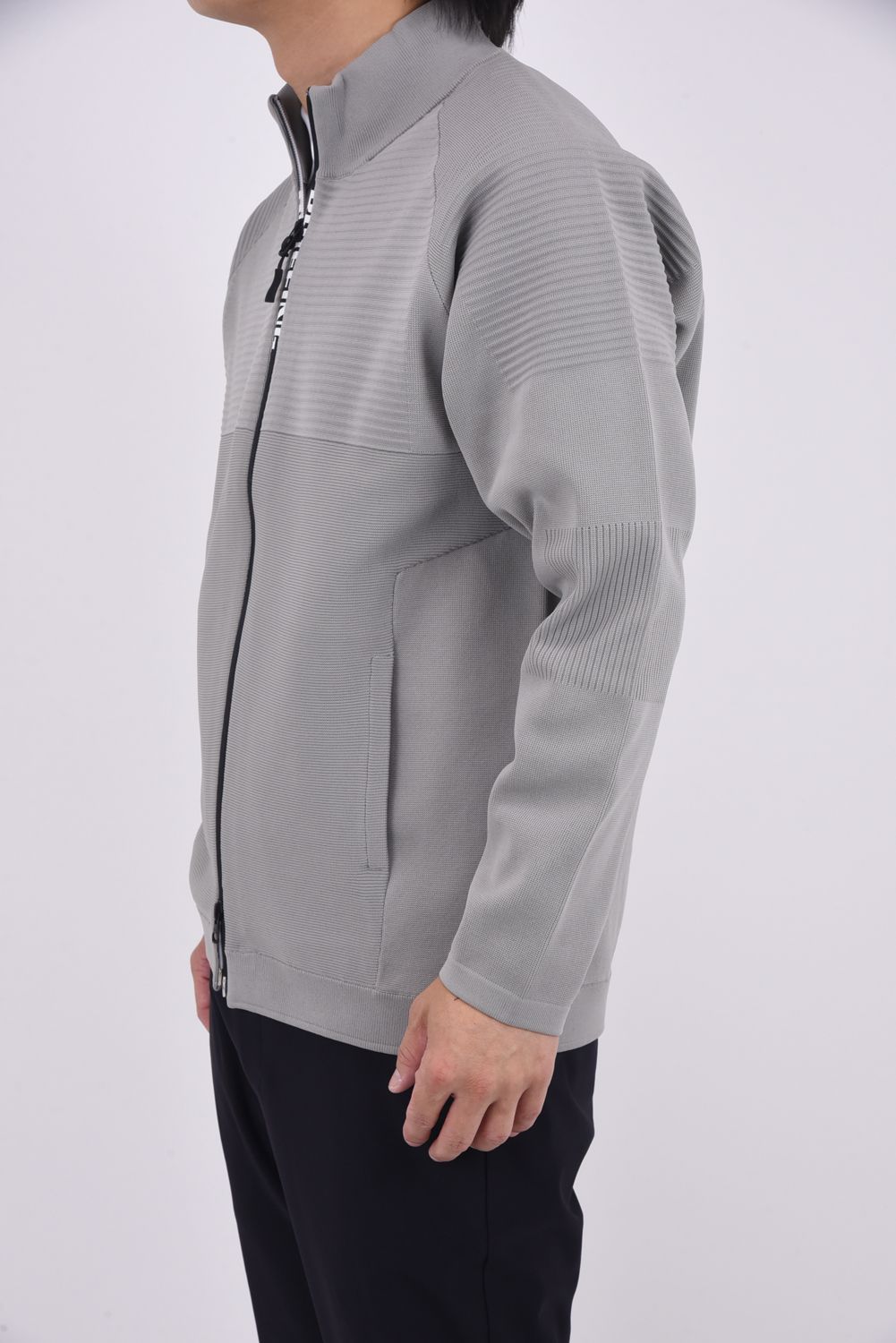 【25AW】 MEN'S WR KNIT BLOUSON / 超撥水糸 ハイネックニットブルゾン (グレー)