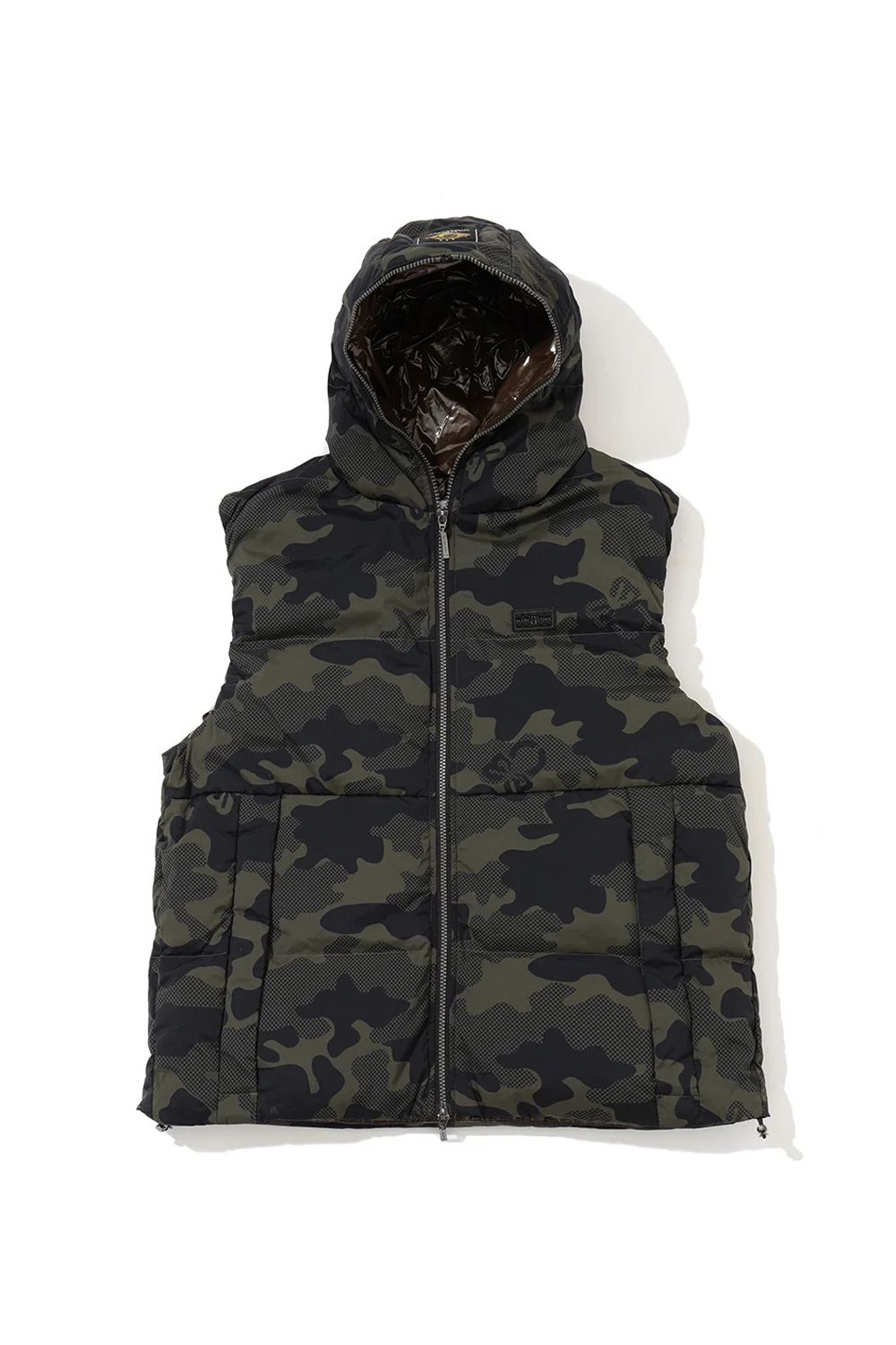 【26AW】 PLURI CAMO STRECH DOWN VEST / スカルカモフラージュ フーデッドダウンベスト (ブラック)
