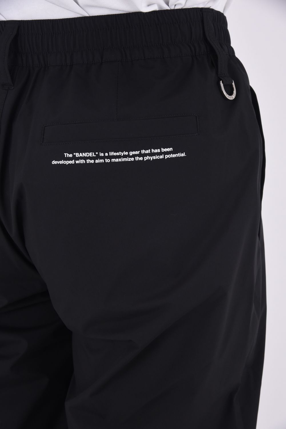 【25AW】 SWITCH DROST WIND PANTS / 異素材切り替え ルーズフィット ウィンドストッパーパンツ (ブラック)