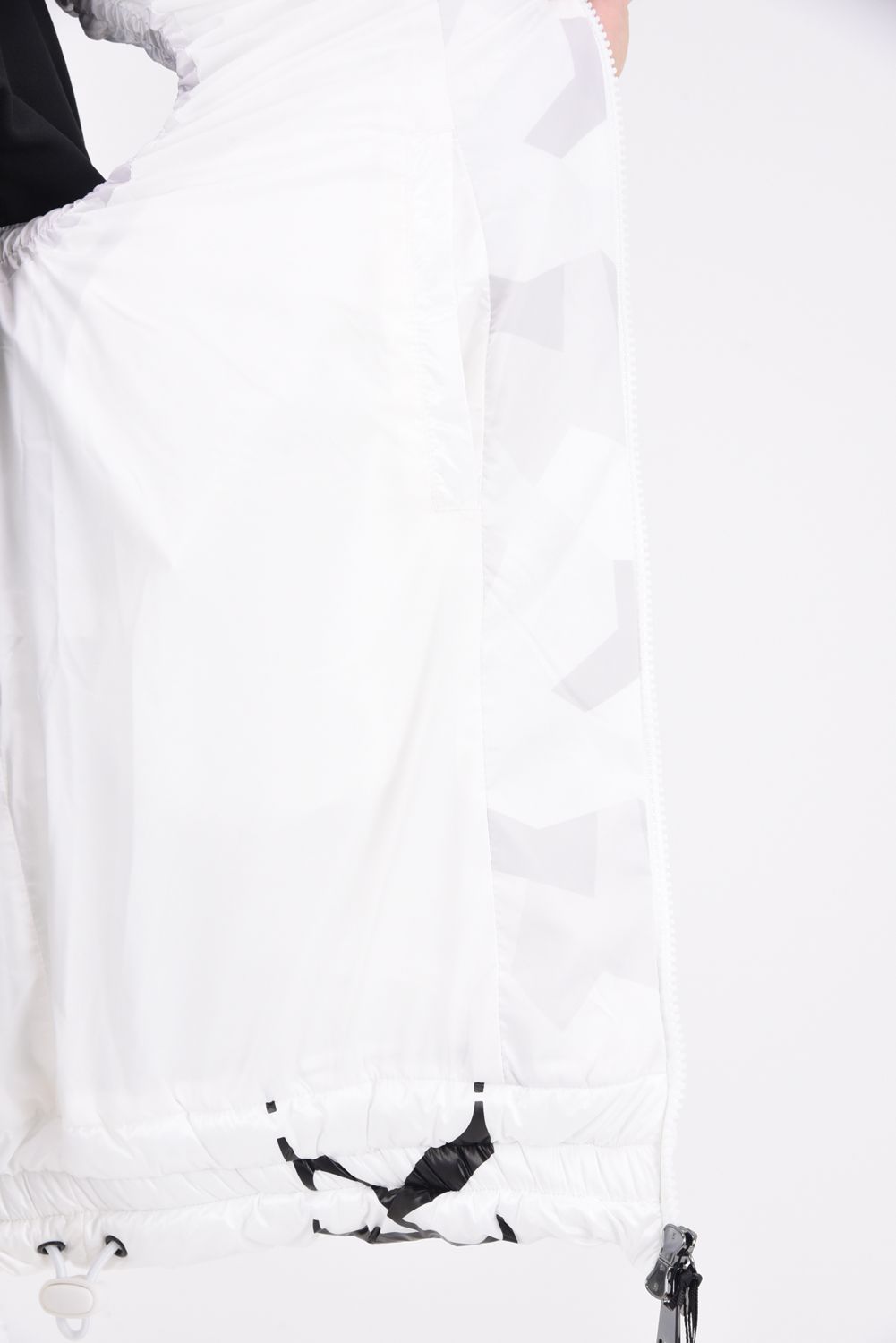 VERTICAL LOGO VEST / バーチカル ロゴ ベスト (ホワイトカモ)
