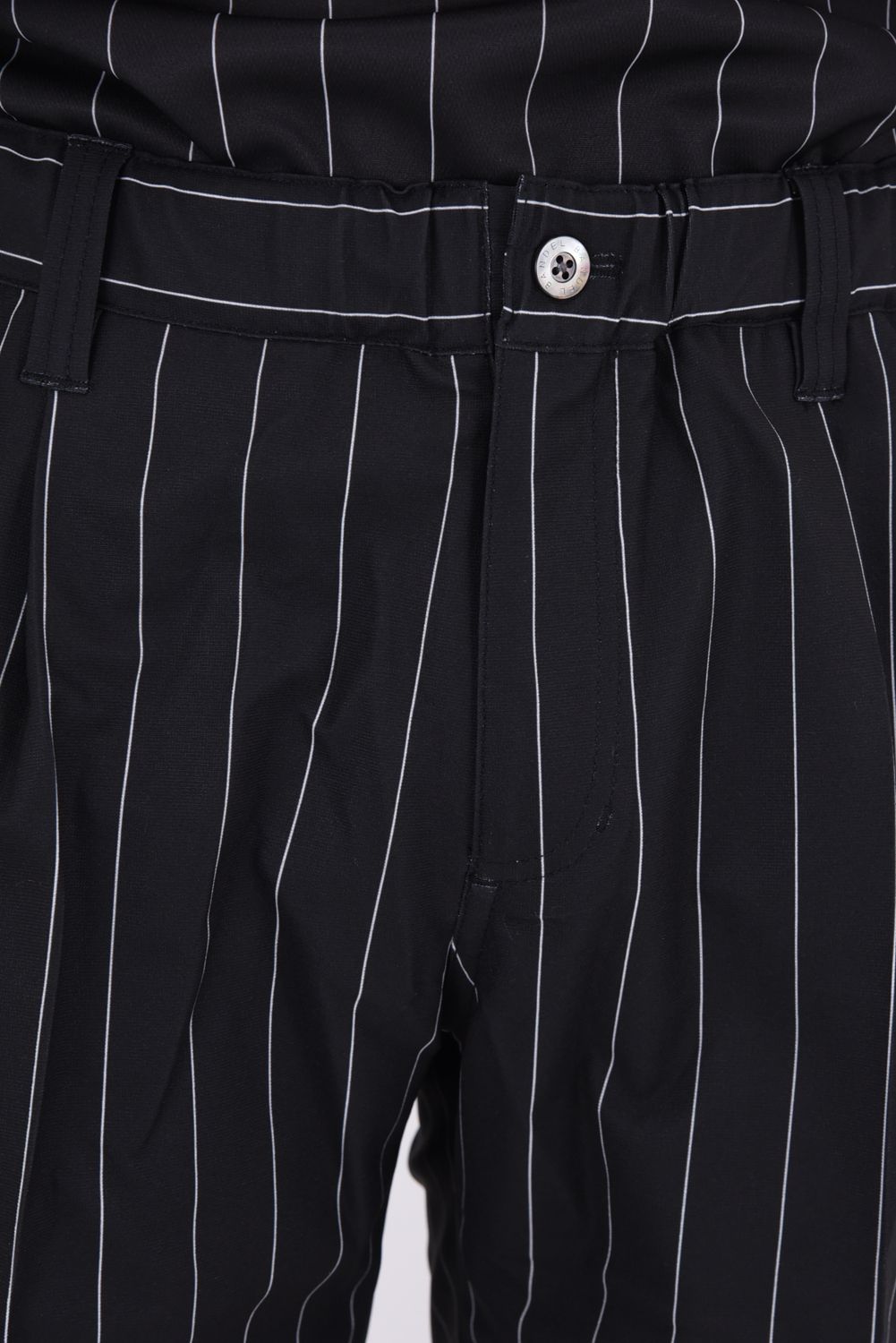 【26SS】 STRIPE TUCK HALF PANTS / ピンストライプ タックショートパンツ (ブラック)