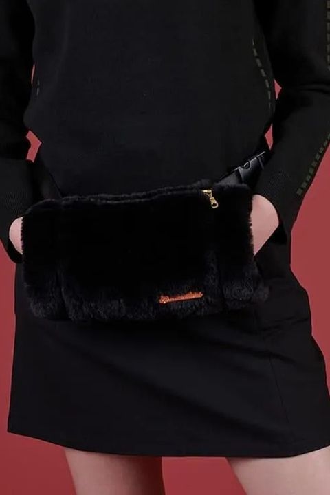 【26AW】 FUR HAND WARMERS / ファー&フリース 小物ポケット付き ハンドウォーマー (ブラック)