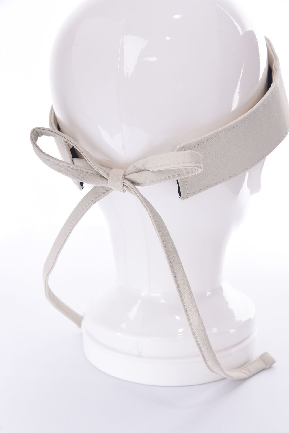 【26SS】【レディース】 WOMEN’S SMALL LOGO RIBBON VISOR / ブランドロゴ バックリボン リボンサンバイザー (アイボリー)