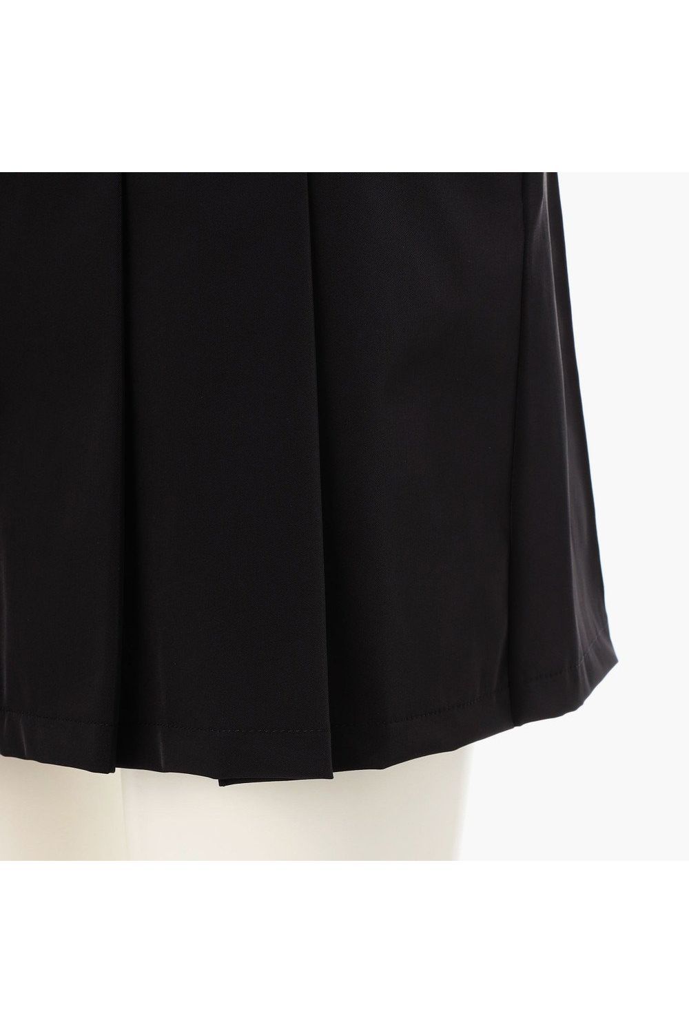 【26SS】【レディース】 WOMEN’S WR NYLON 3D LOGO PLEATED SKIRT / ナイロンストレッチ 3Dロゴ プリーツスカート (ブラック)