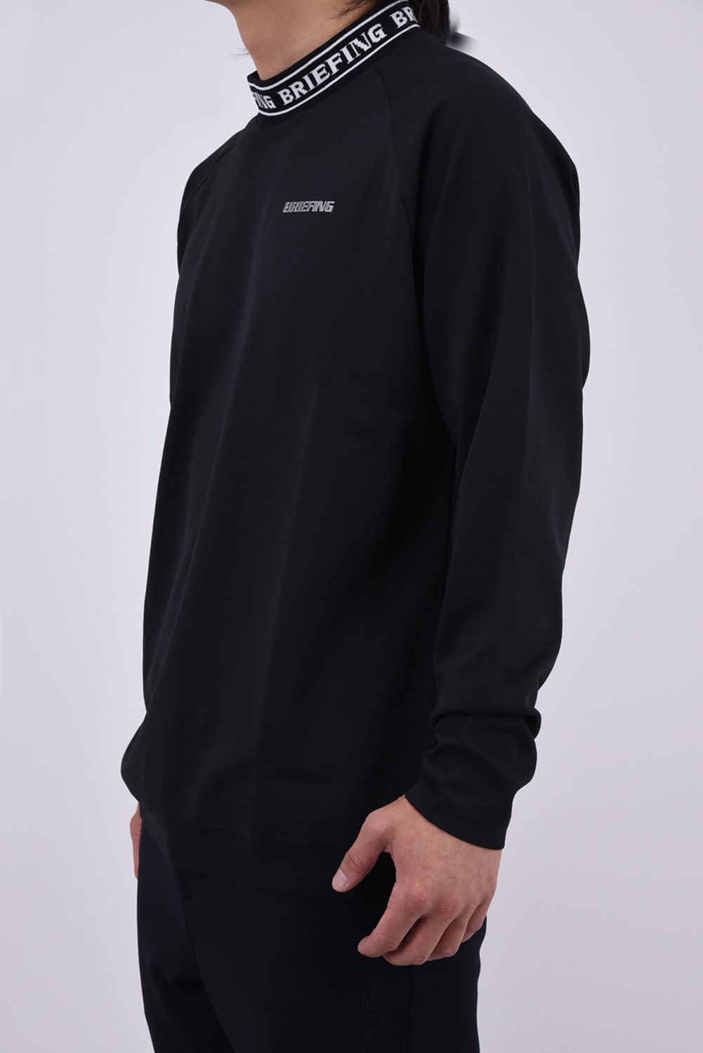 【26AW】 MEN’S NECK LOGO LS HIGHNECK / カラーロゴ 長袖モックネックTシャツ (ブラック)
