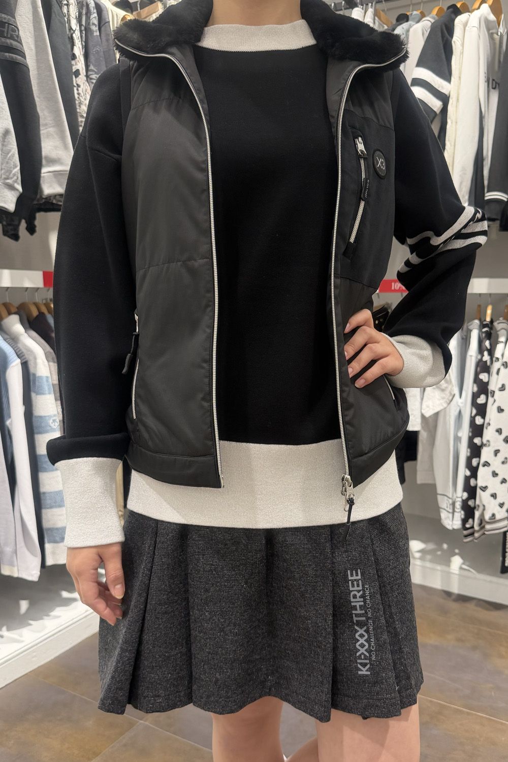 KI-XXX THREE Lady's Golf Styling 122801