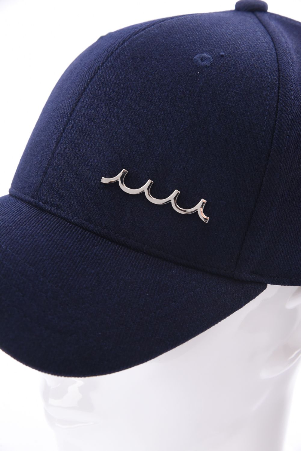 WAVE PLATE CAP / ロゴ プレート キャップ (ネイビー)
