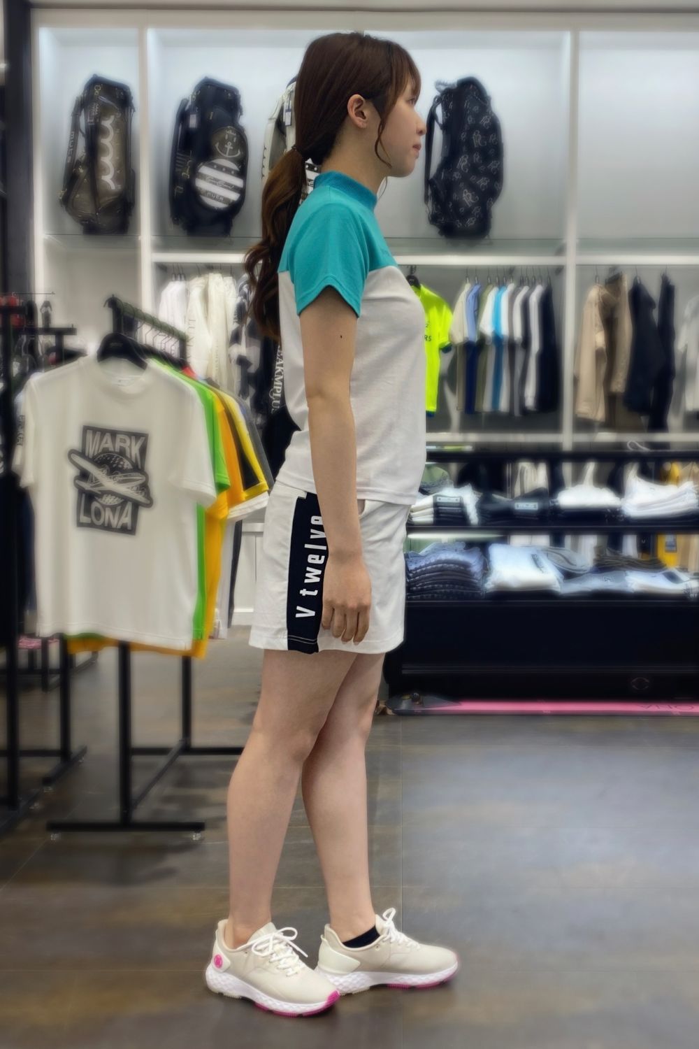 【V12】お揃いコーデもできるバイカラーTシャツ！