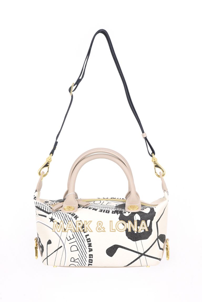 取り外し可能なショルダーストラップも付属し、シーンに応じた持ち方が可能な2WAY仕様。