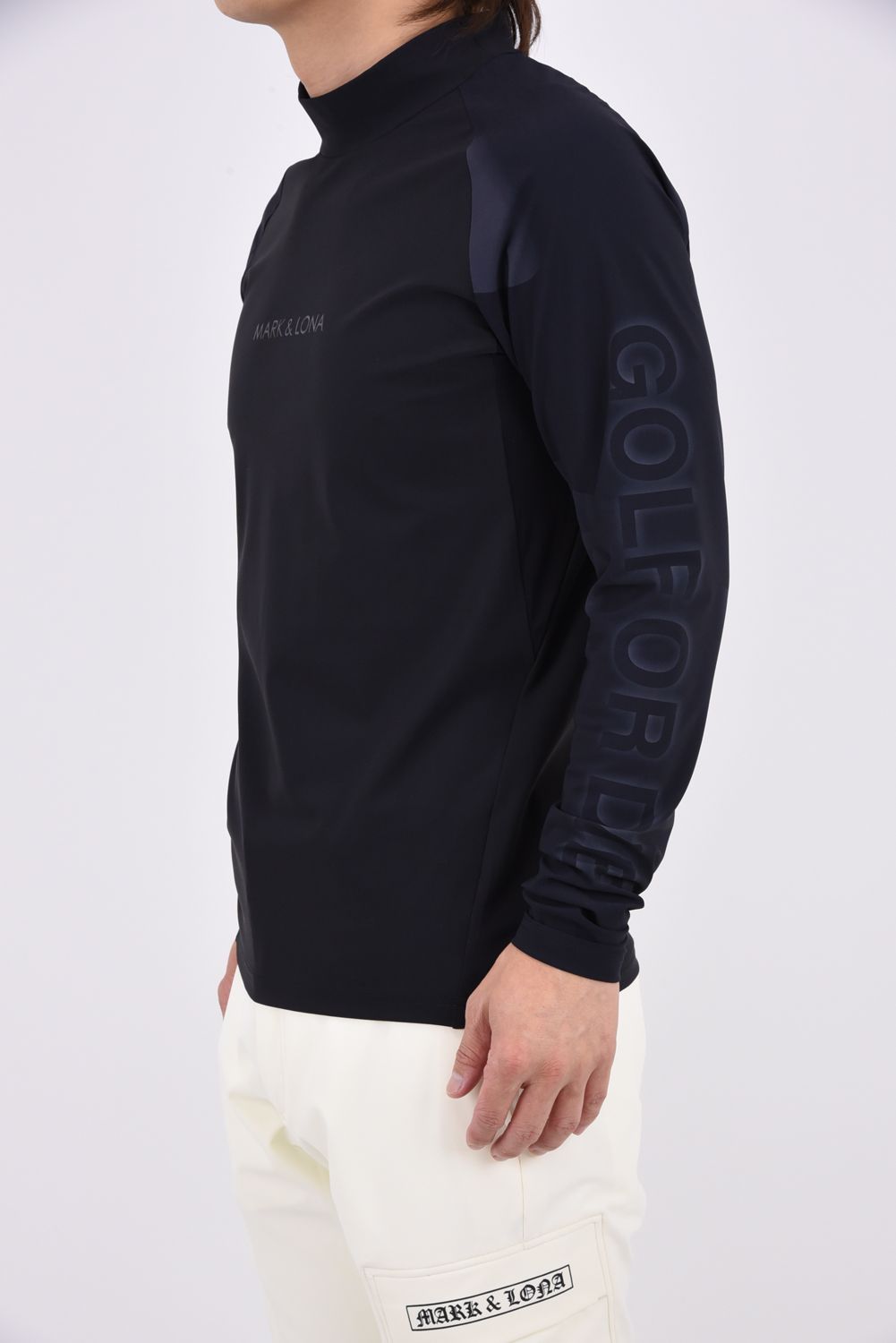 【26AW】 VANGUARD PANEL MOCK NECK / モノトーン サイドロゴ UVカット モックネックTシャツ (ブラック)