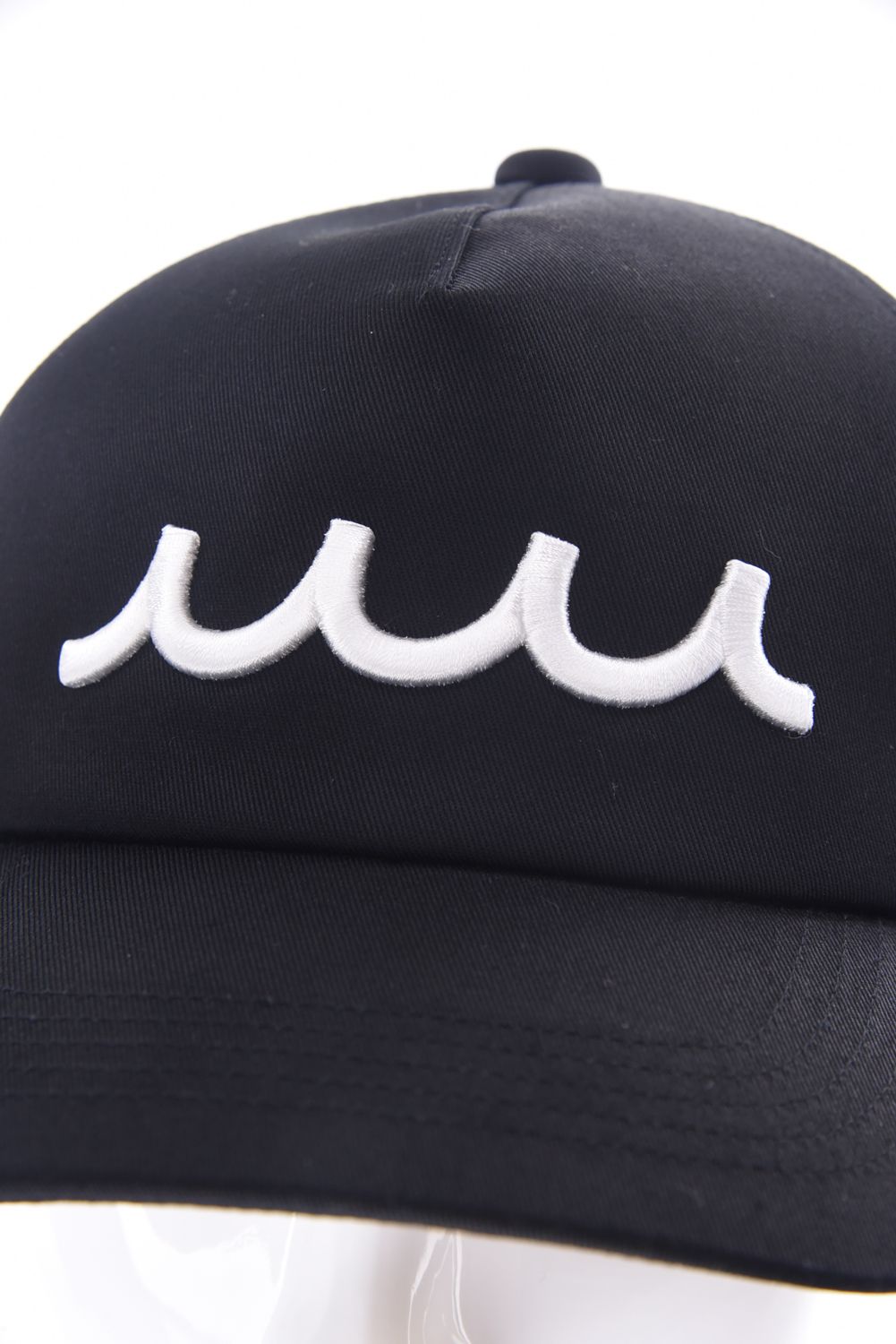 ACANTHUS × muta MARINE EMBROIDERED LOGO CAP / 刺繍ロゴ キャップ (ブラック)