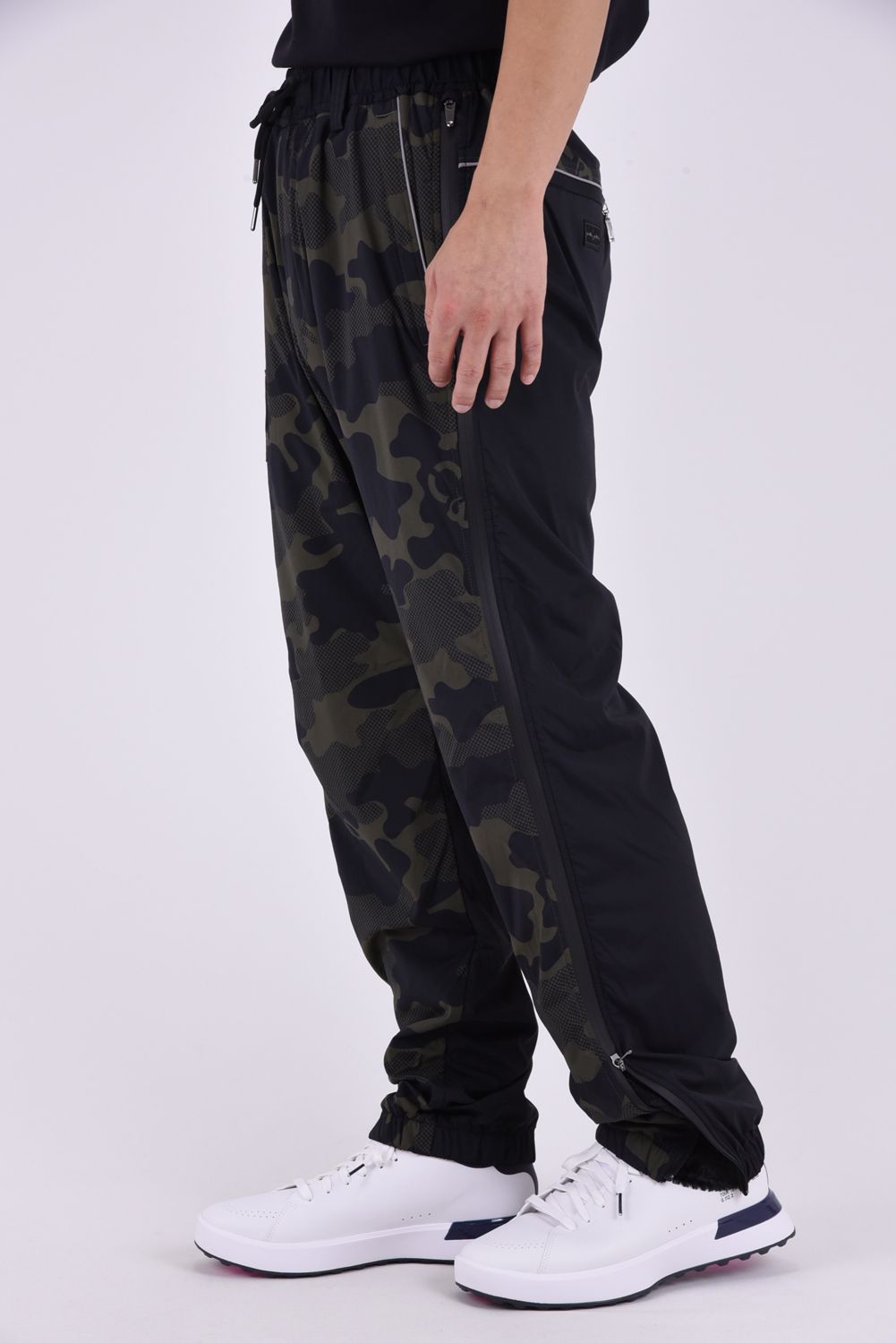 【26AW】 PLURI CAMO TECHNICAL PANTS / スカルカモフラージュ サイドファスナー ロングパンツ (ブラック)