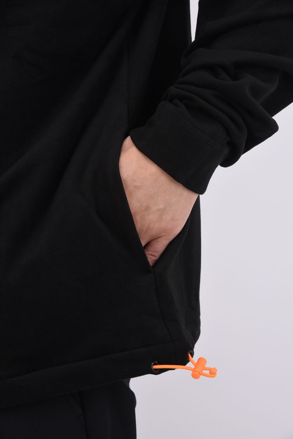 WIDY MOCK / ワッペン バックロゴ 起毛生地 モックネックTシャツ (ブラック)