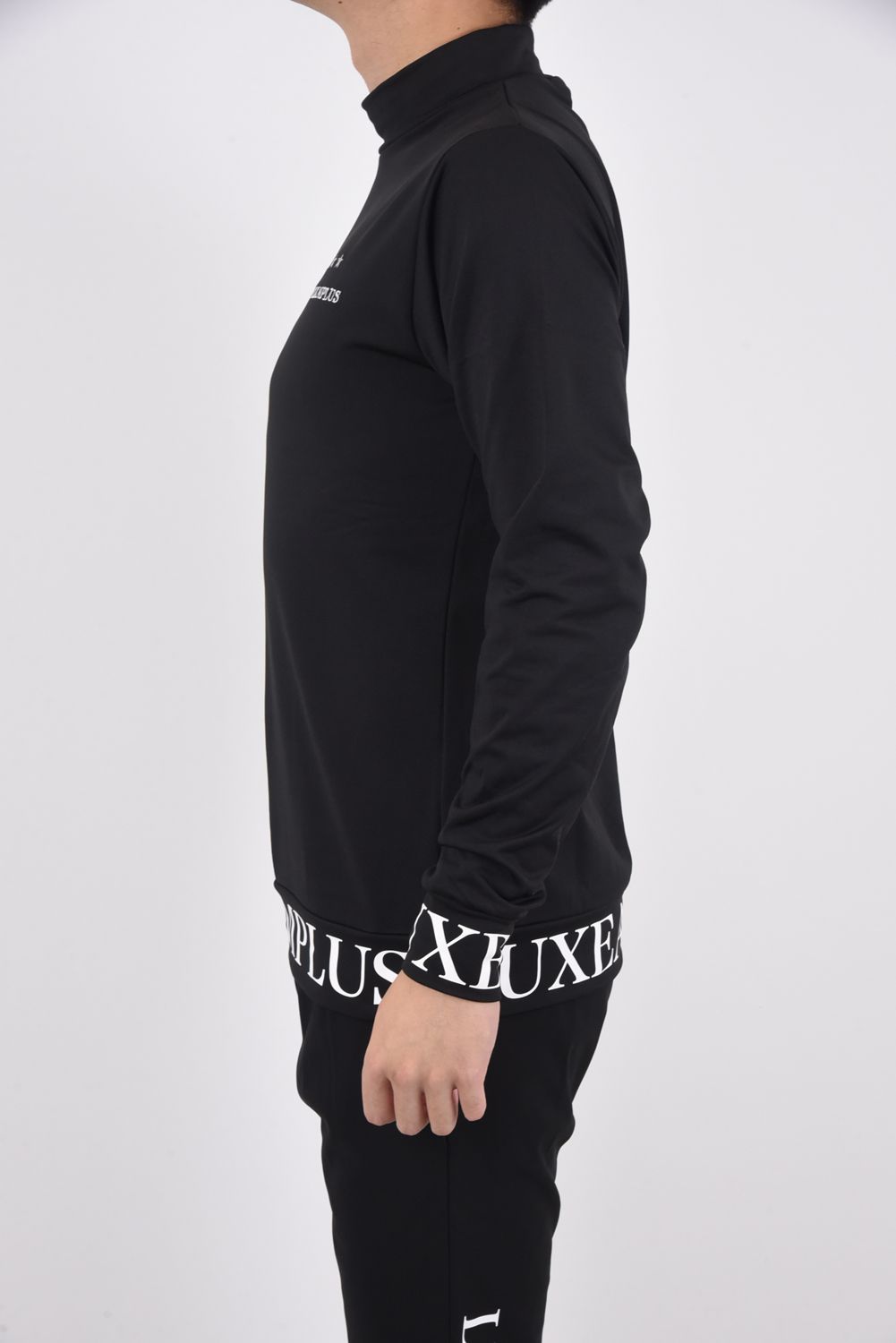 HEM LOGO HIGH NECK T-SHIRTS / 裾ロゴ モックネック Tシャツ ブラック