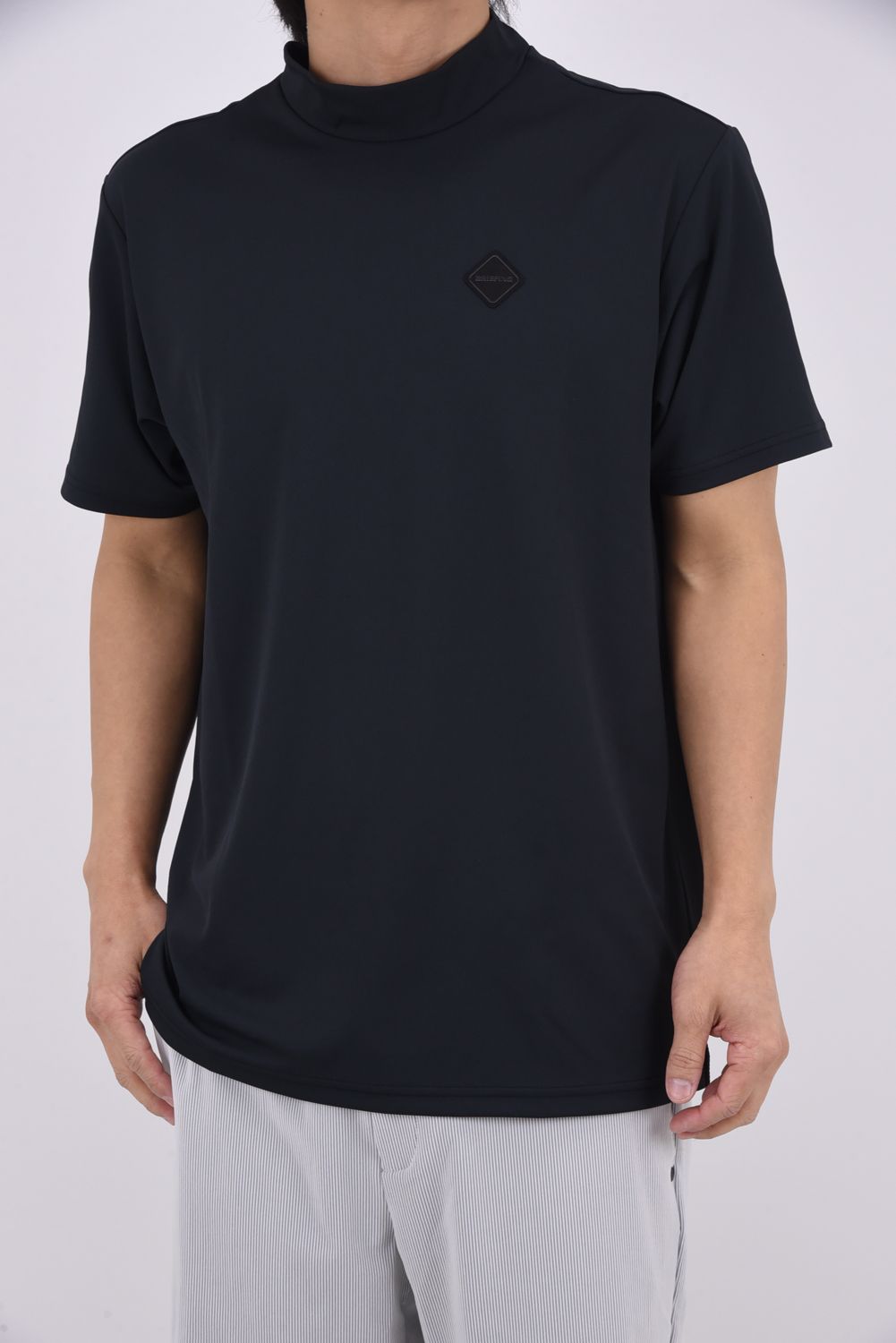 【GOSSIP GOLF 別注】  MONOCAMO BACKLOGO HIGHNECK RF / モノカモ バックロゴ モックネックTシャツ (ブラック)