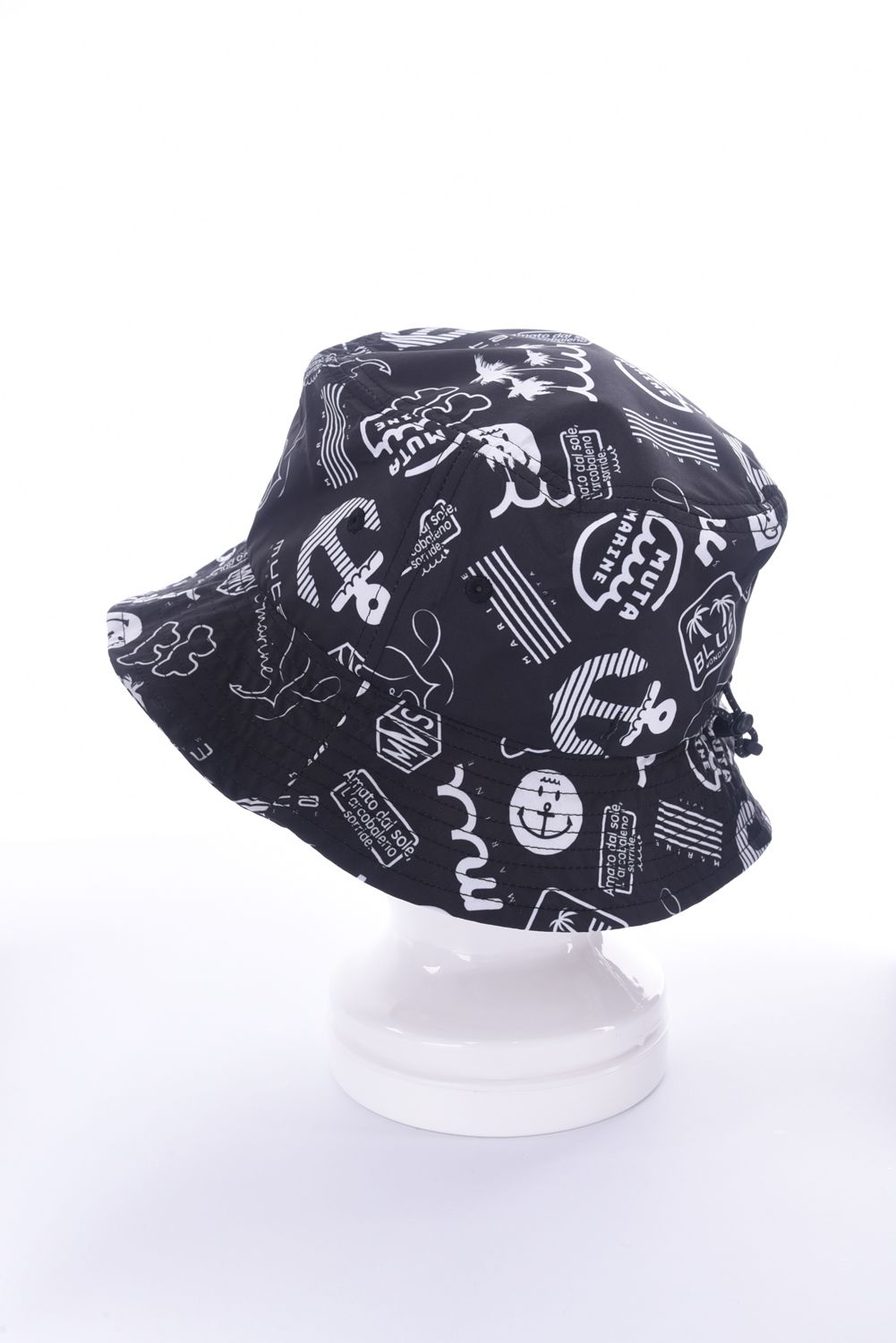 muta - WHOLE PATTERN BUCKET HAT / ランダムロゴ バケットハット 