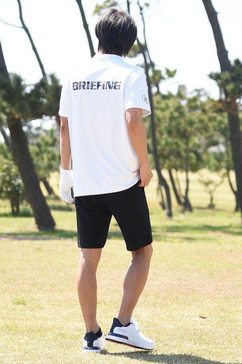 【BRIEFING GOLF】 ホワイトの別注モックを使用したスタイリング