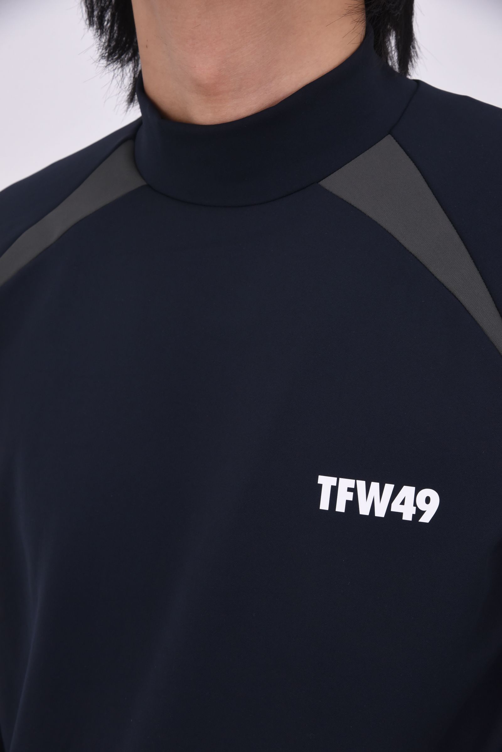 【25AW】 SIDE PANEL LONG SLEEVE MOCKNECK / サイドパネル モックネック ロングスリーブTシャツ (ブラック)