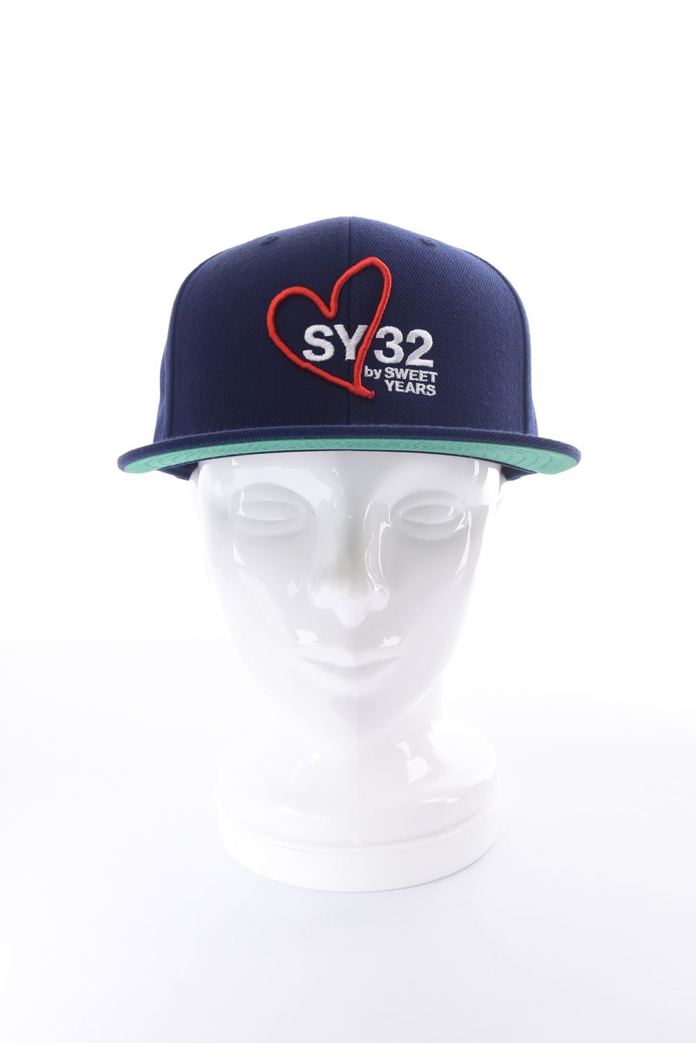 【26SS】 HEART MIX LOGO SNAPBACK CAP / ブランドロゴ刺繍 スナップバック フラットキャップ (ネイビー)