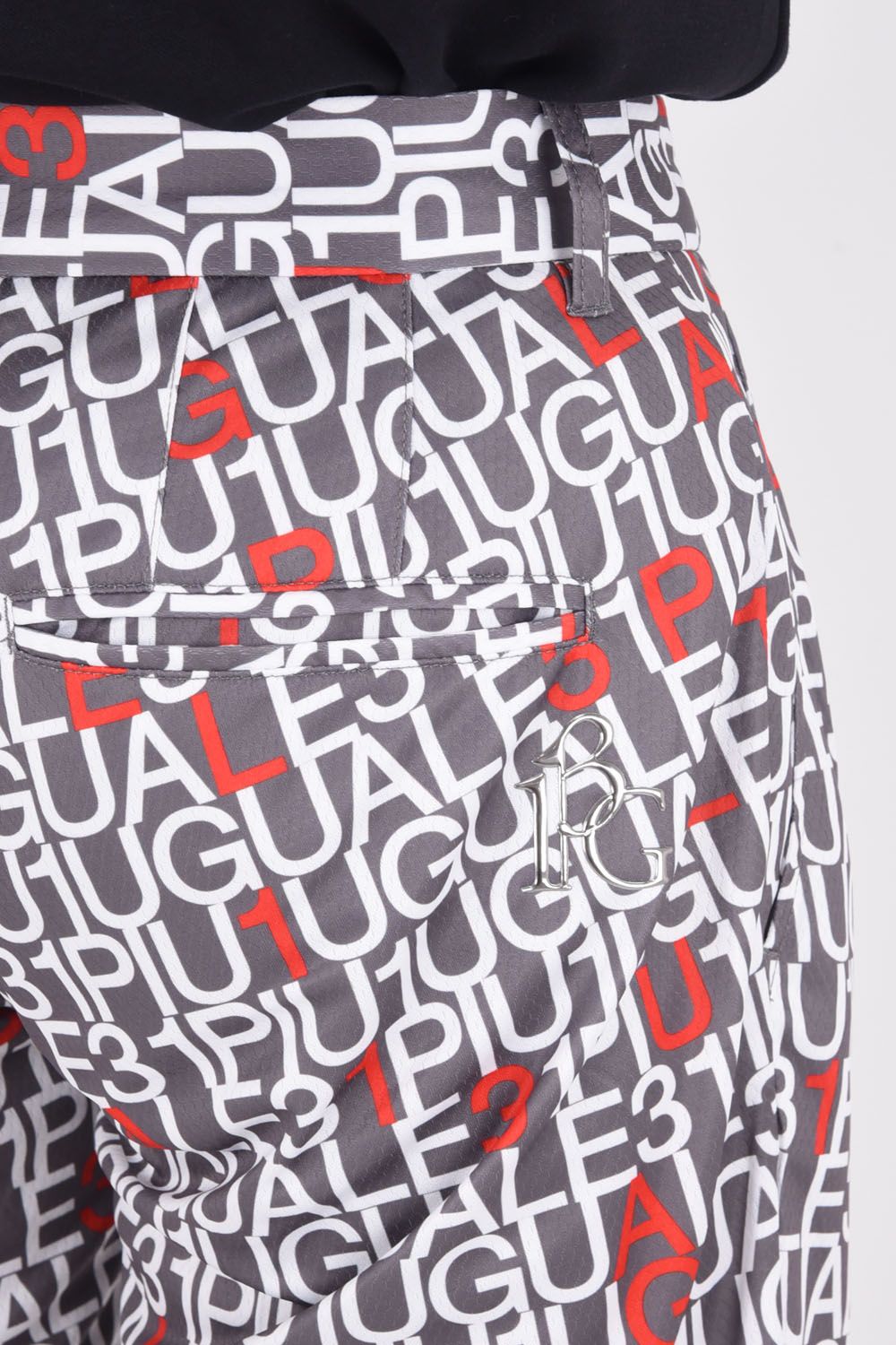1PIU1UGUALE3 LOGO SHORT PANTS / ブランドロゴ ベーシック ショートパンツ (グレー)