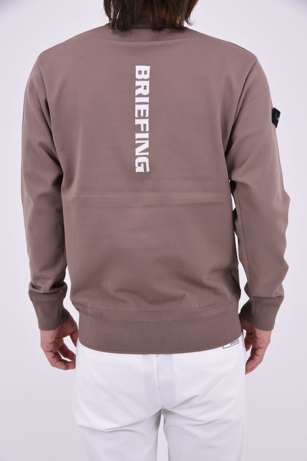 【26AW】 MEN’S PLANE KNIT CREWNECK / ブランドロゴ クルーネックニット (モカ)