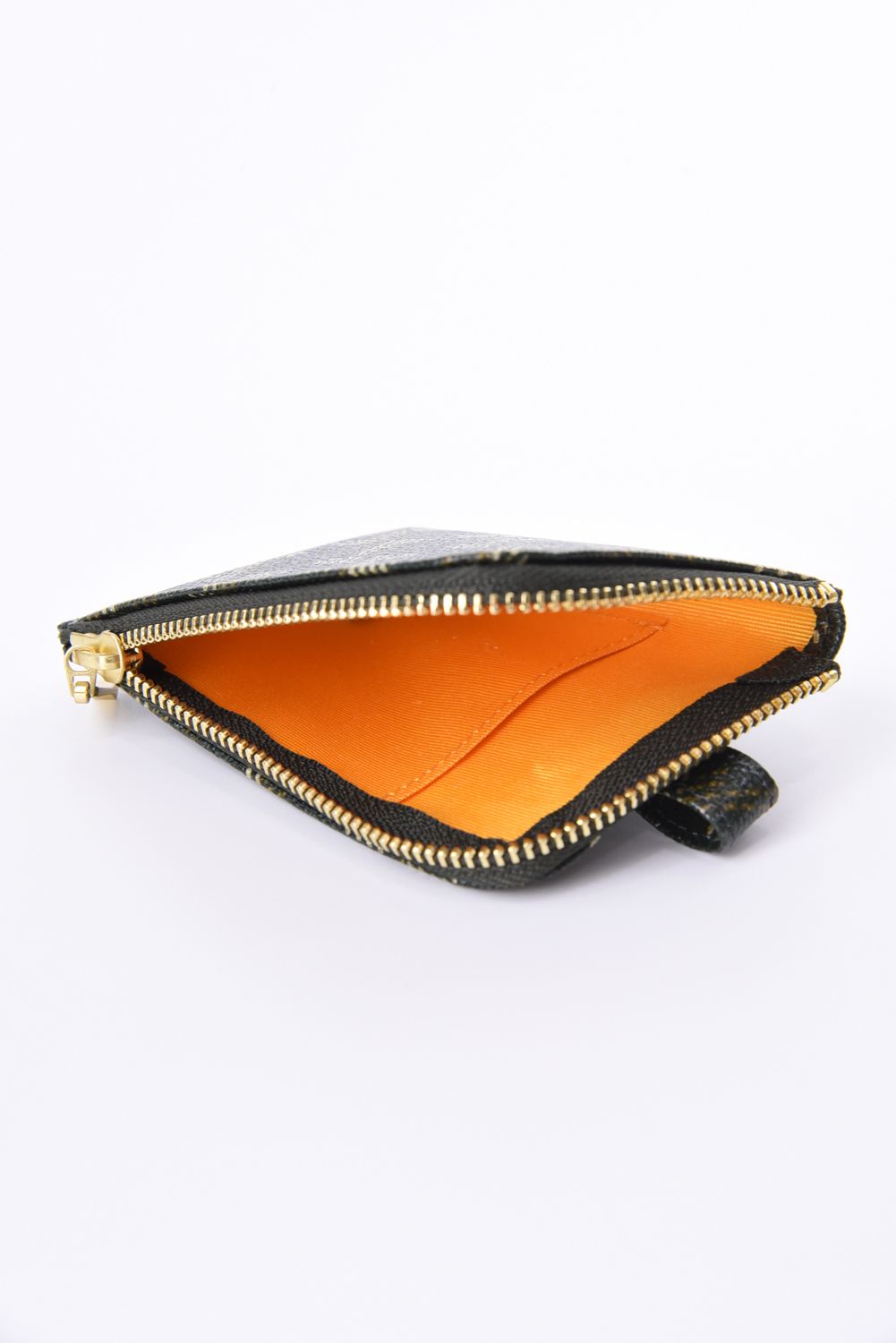 【26AW】【プレゼント好適品】 Canary (カナリー) / ブランドオリジナルテキストスタイル マルチケース (モミ/オフホワイト)*