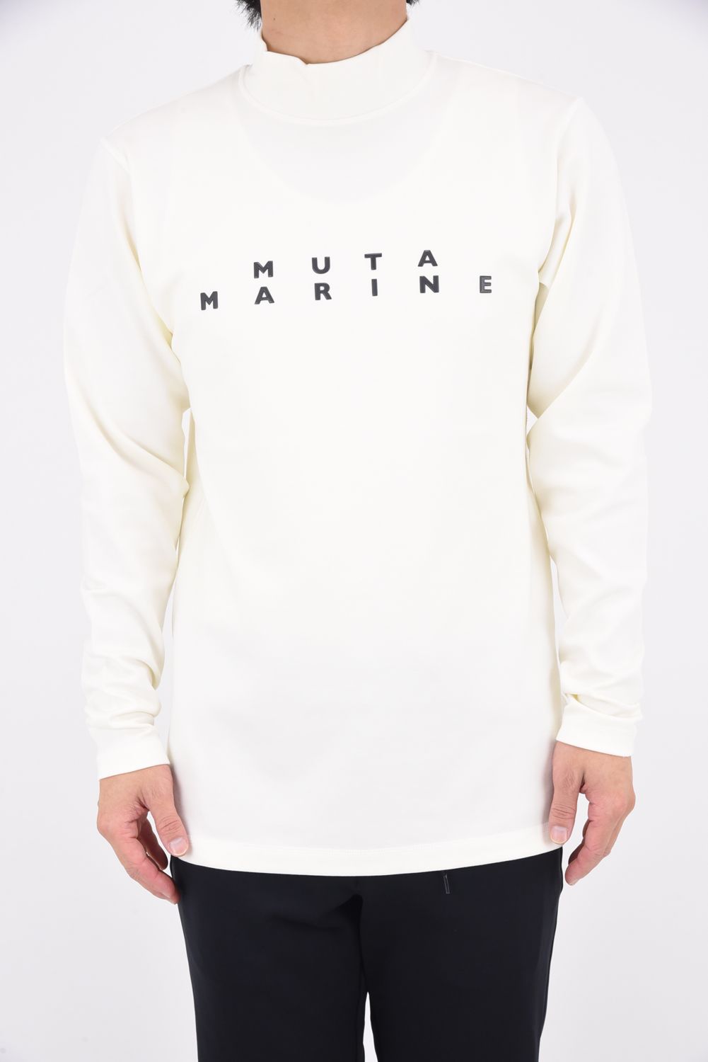 muta - 【期間限定ポイント20倍】 MOCK NECK SHIRT / フロントロゴ